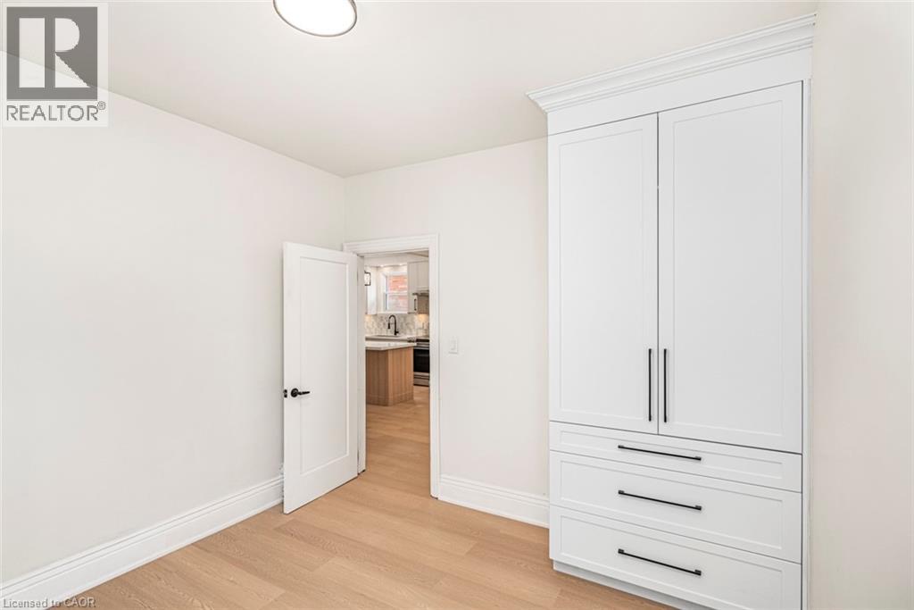 209 DRUMMOND Street - 28