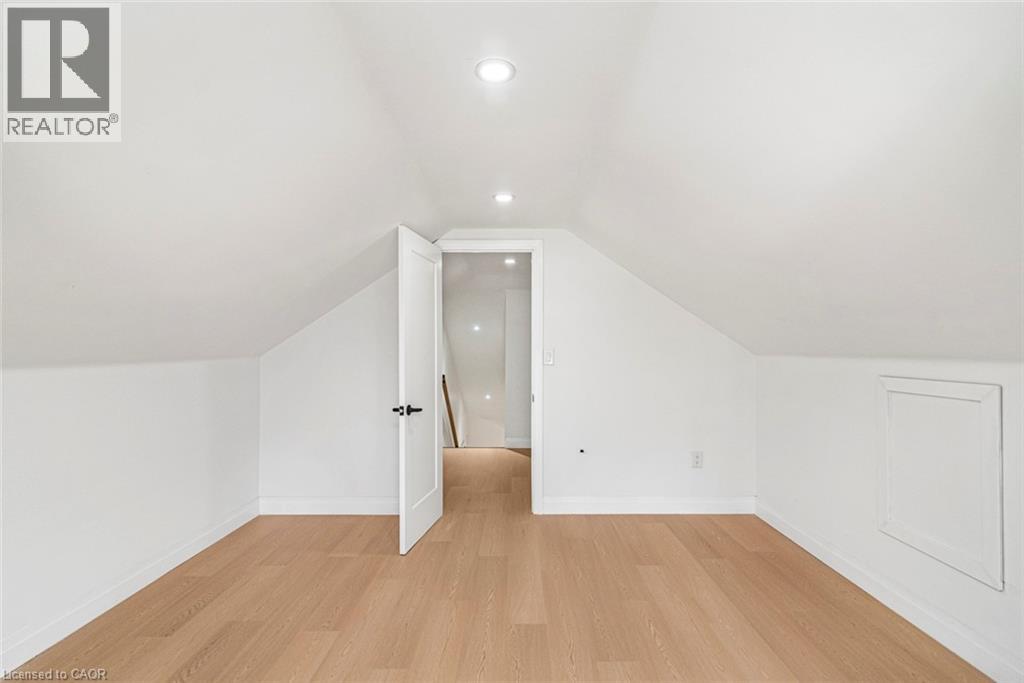 209 DRUMMOND Street - 30