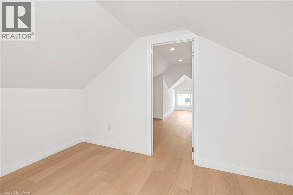 209 DRUMMOND Street - 42