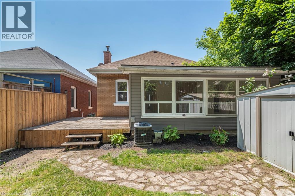 209 DRUMMOND Street - 44