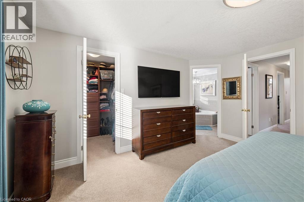 214 GREY FOX Drive - 23