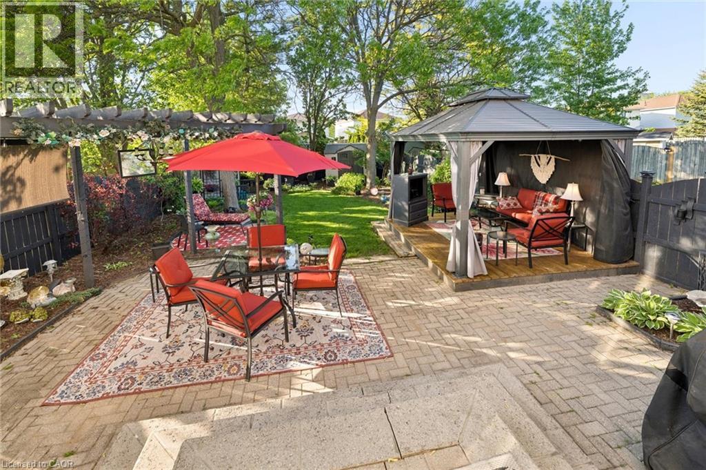 214 GREY FOX Drive - 32