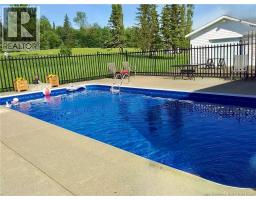 Bath (# pieces 1-6) - 367 Main Street, Aroostook, NB E7H2Z4 Photo 8