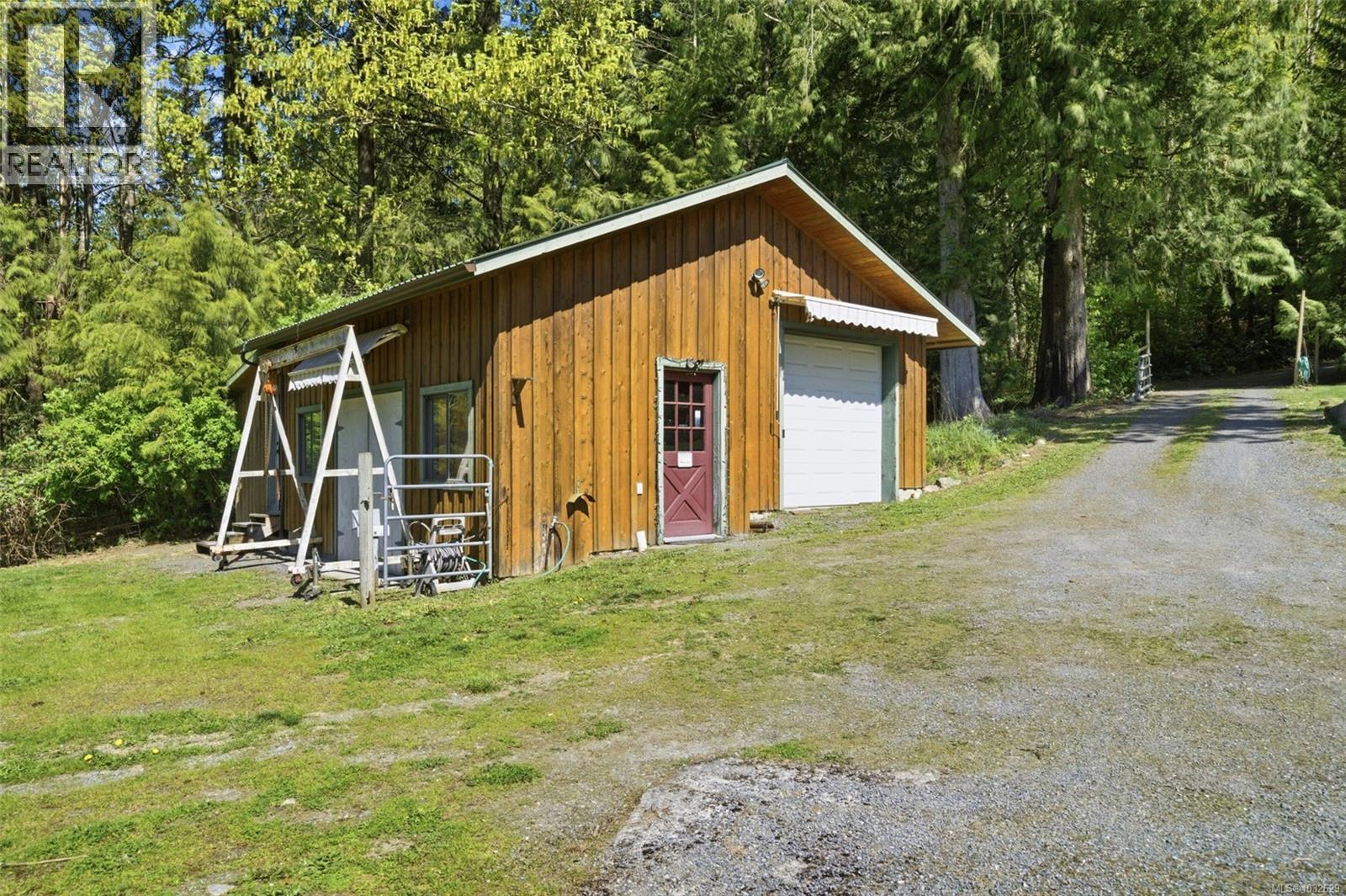 8644 Sweeney Rd - 10