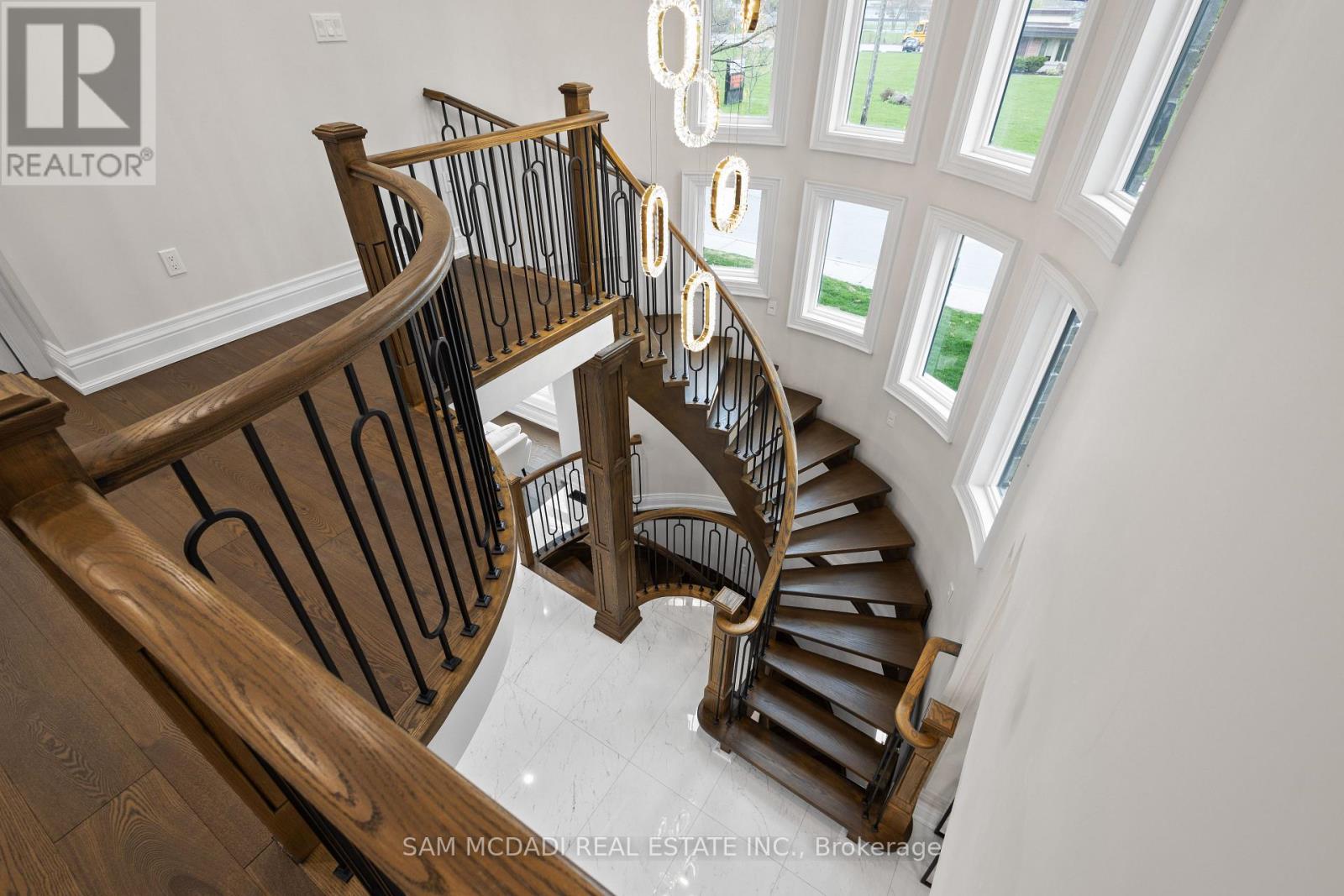 72 OAKES DRIVE - 33