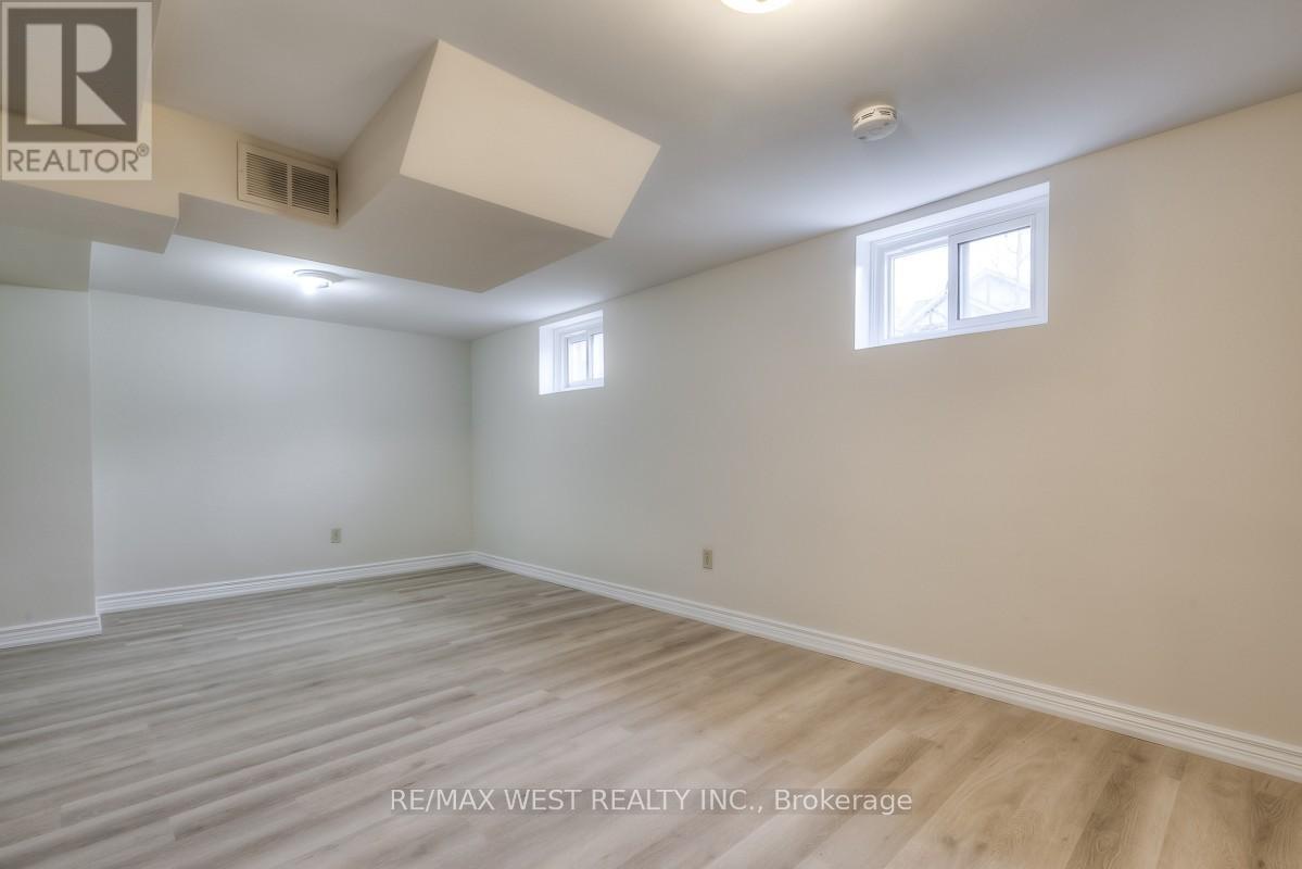 1109 ROYAL YORK ROAD - 15