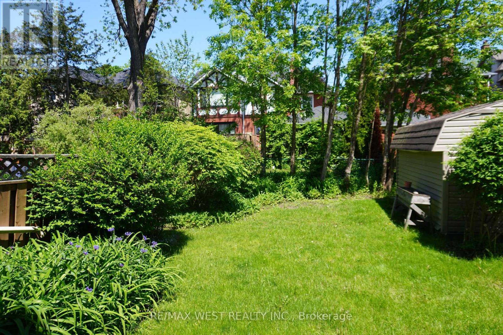 1109 ROYAL YORK ROAD - 19