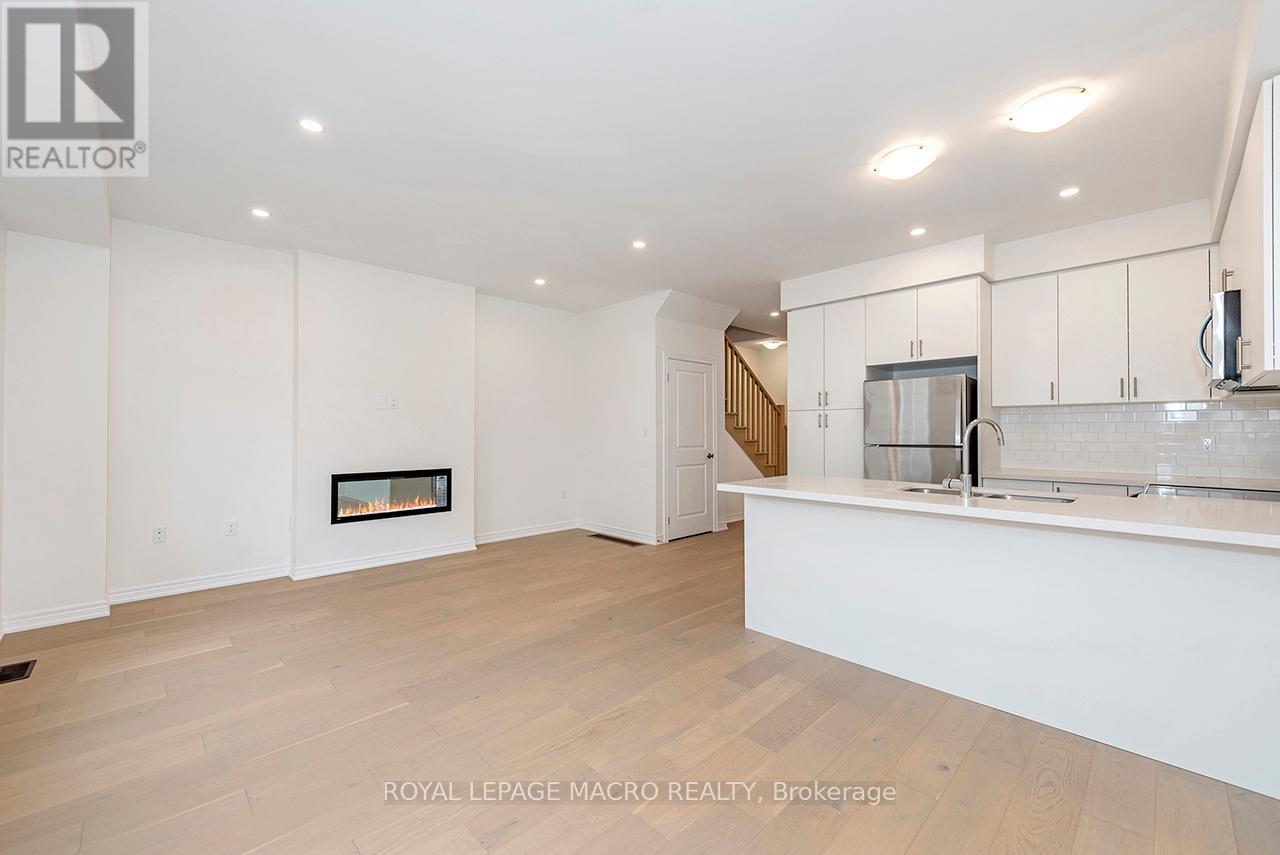 15 LINDEN PARK LANE - 16