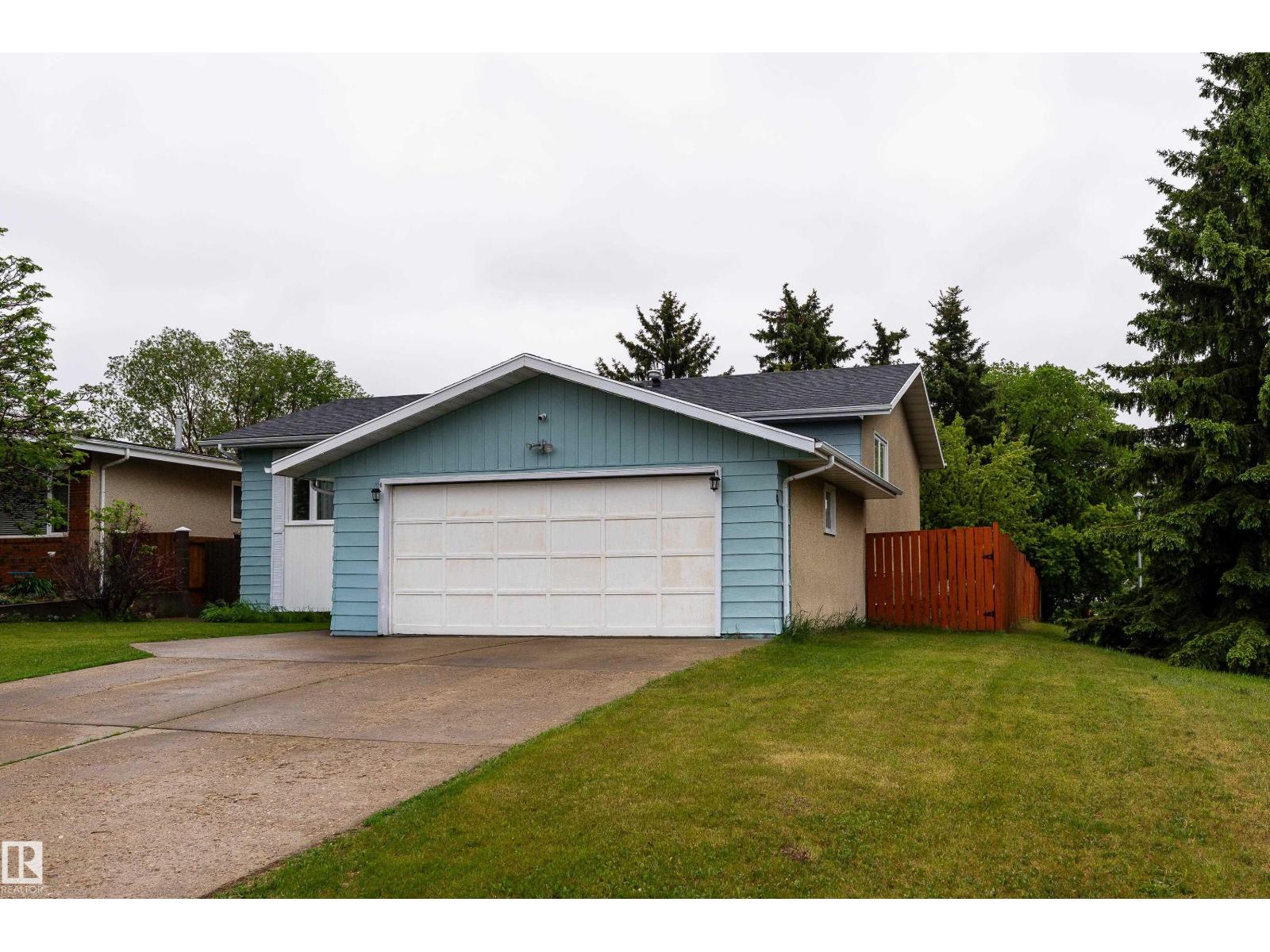 8011 44 AV NW - 33