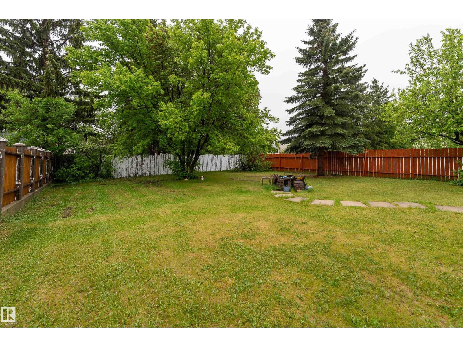 8011 44 AV NW - 35
