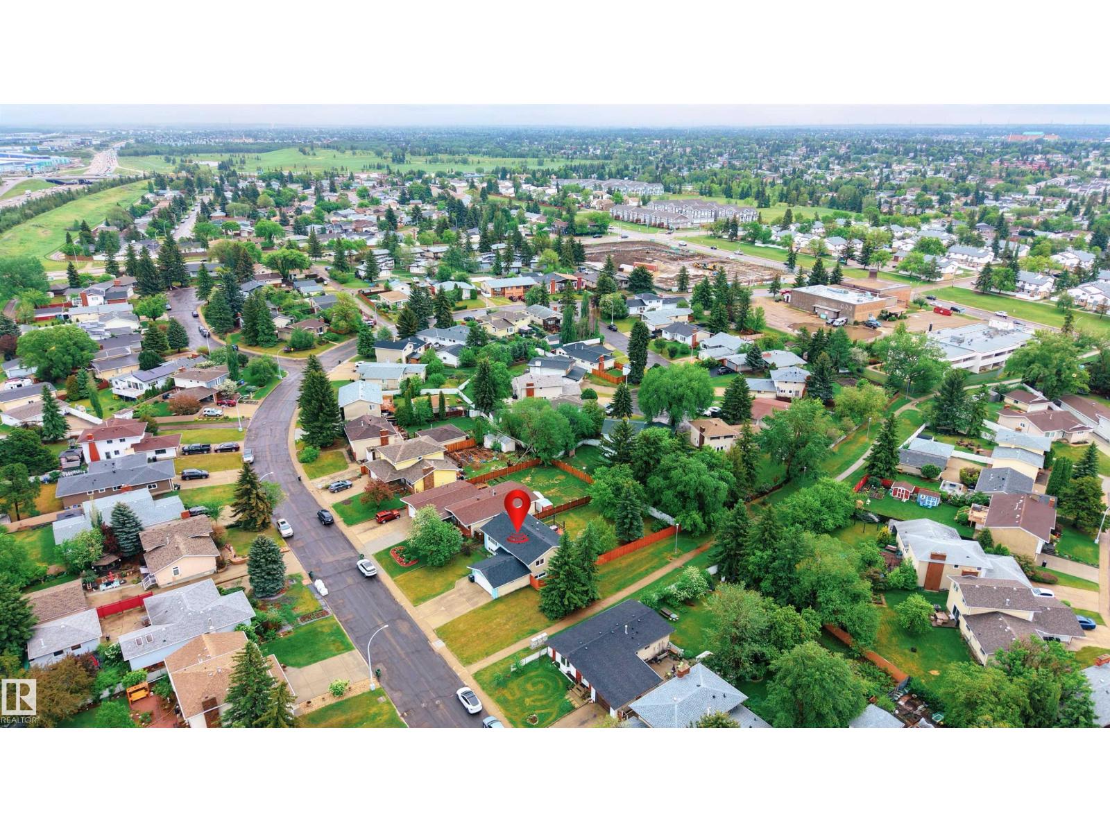 8011 44 AV NW - 43