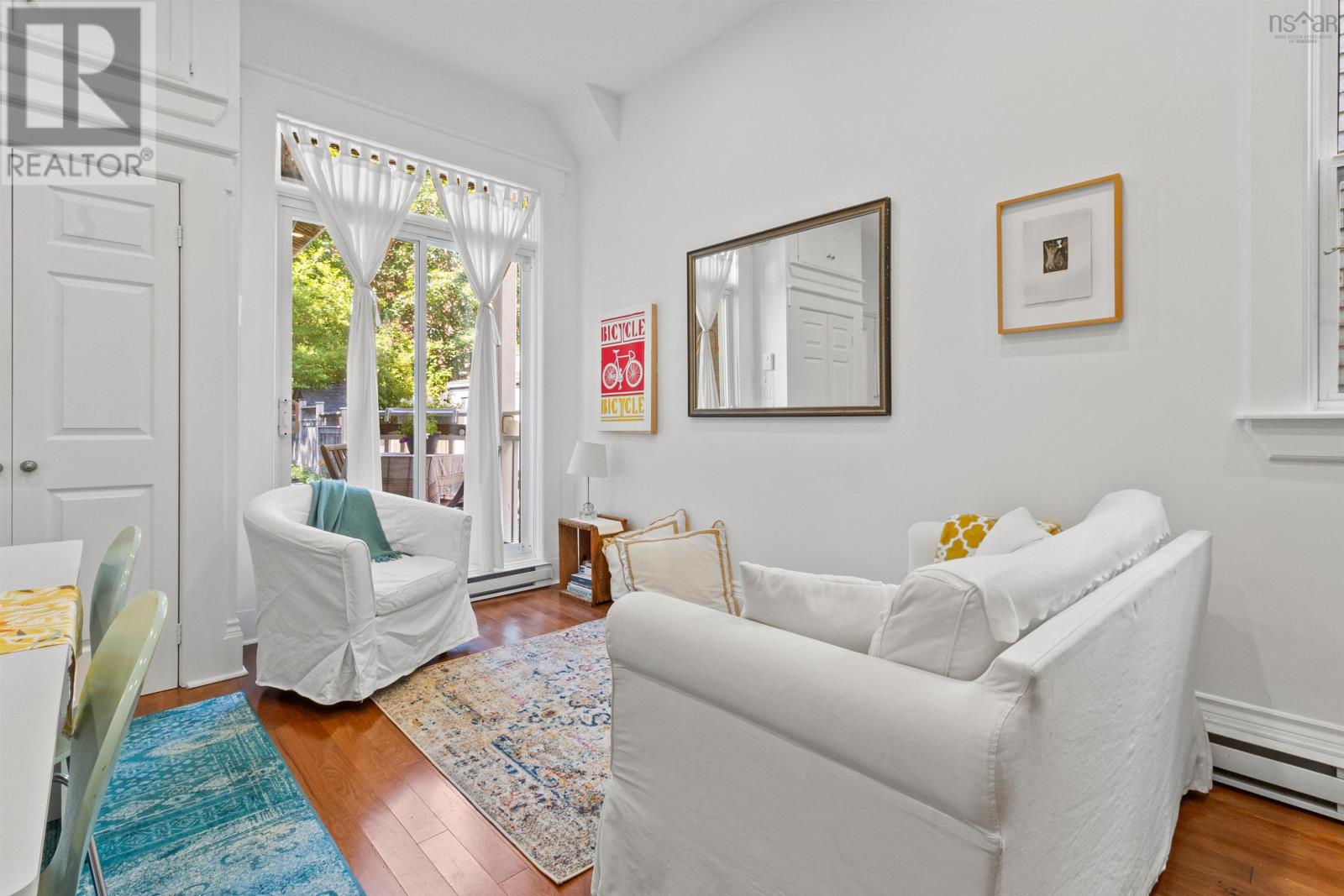 #4 1036 Bland Street - 5