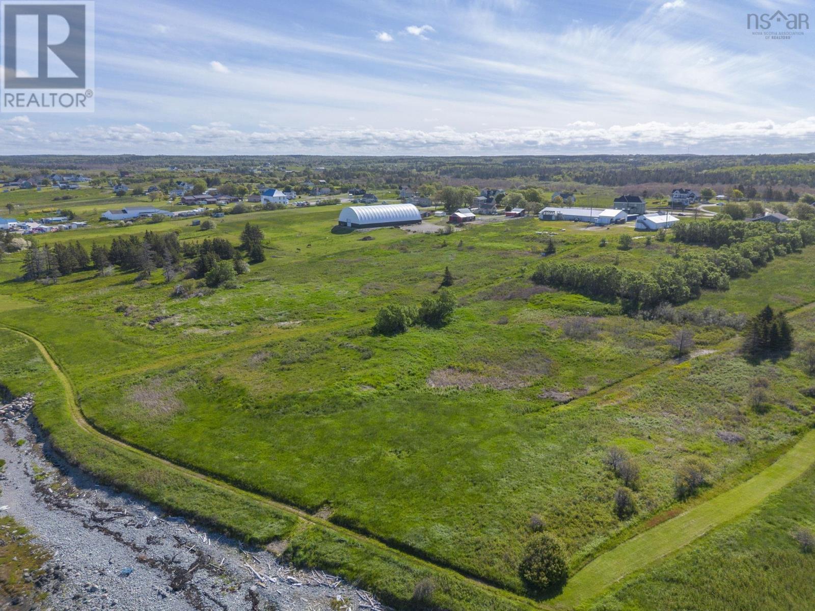 Property 25 of 25 of lot 2 1 Highway