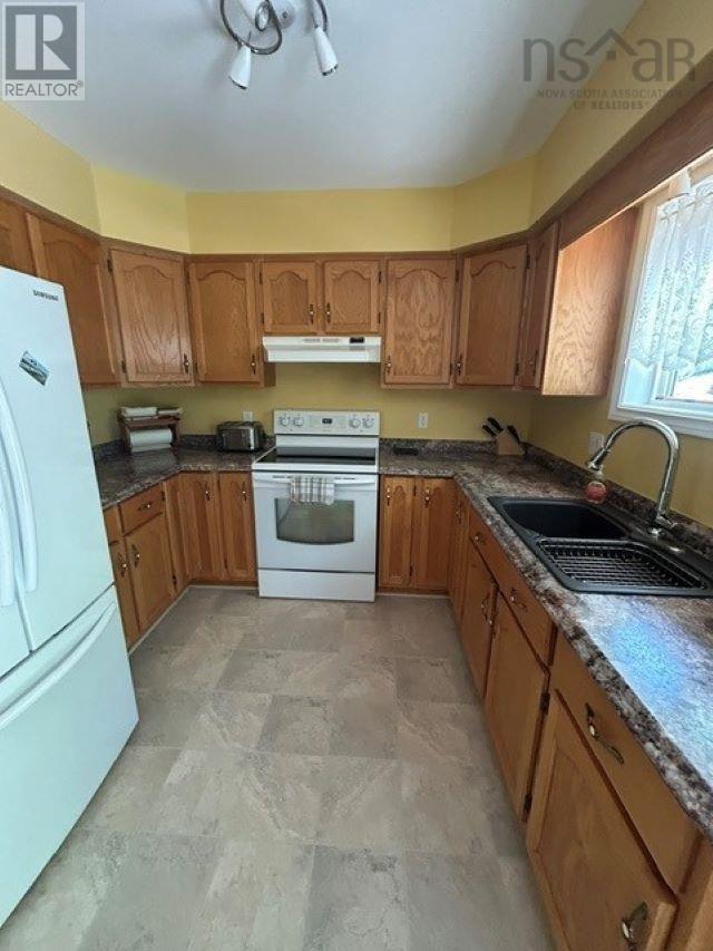Property 36 of 39 of 54 Martha Avenue