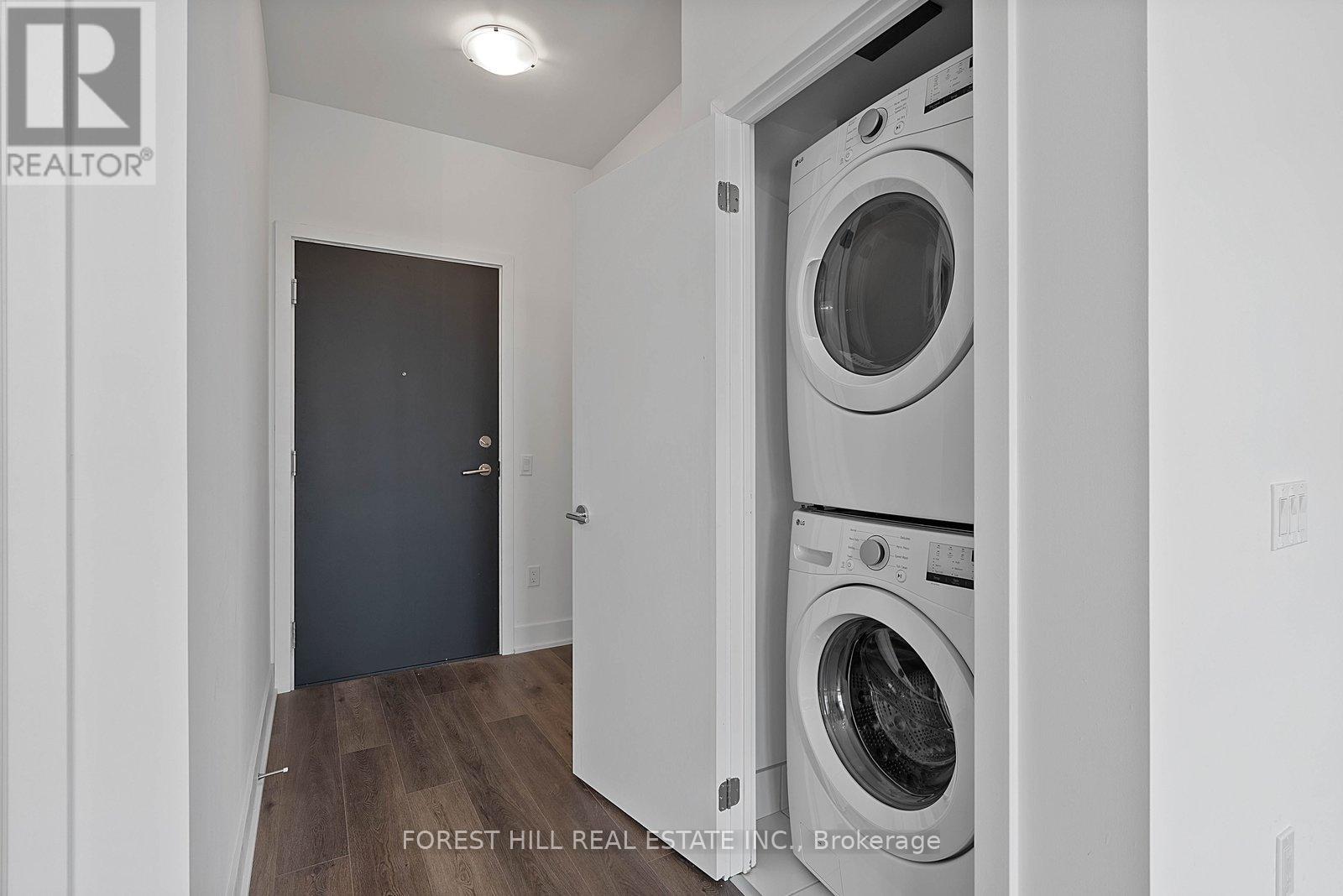 #906 250 LAWRENCE AVENUE W - 28