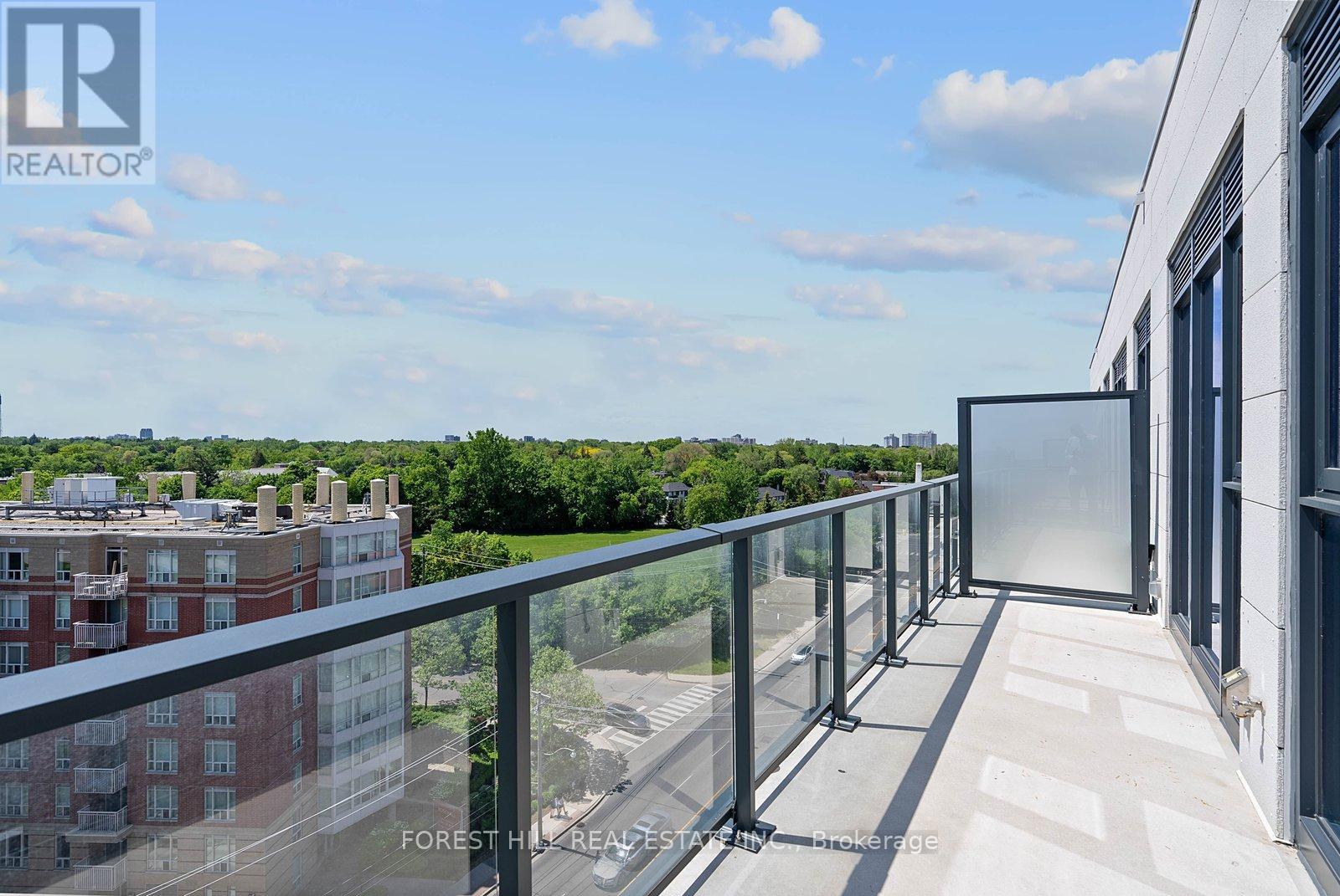 #906 250 LAWRENCE AVENUE W - 30