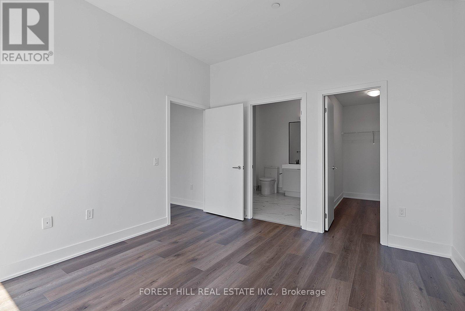 #906 250 LAWRENCE AVENUE W - 17
