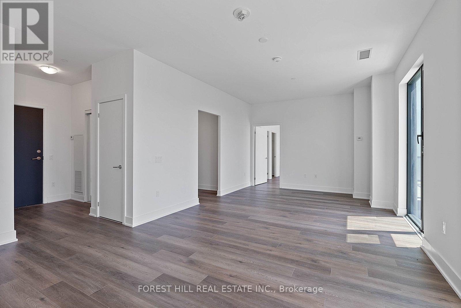 #906 250 LAWRENCE AVENUE W - 8