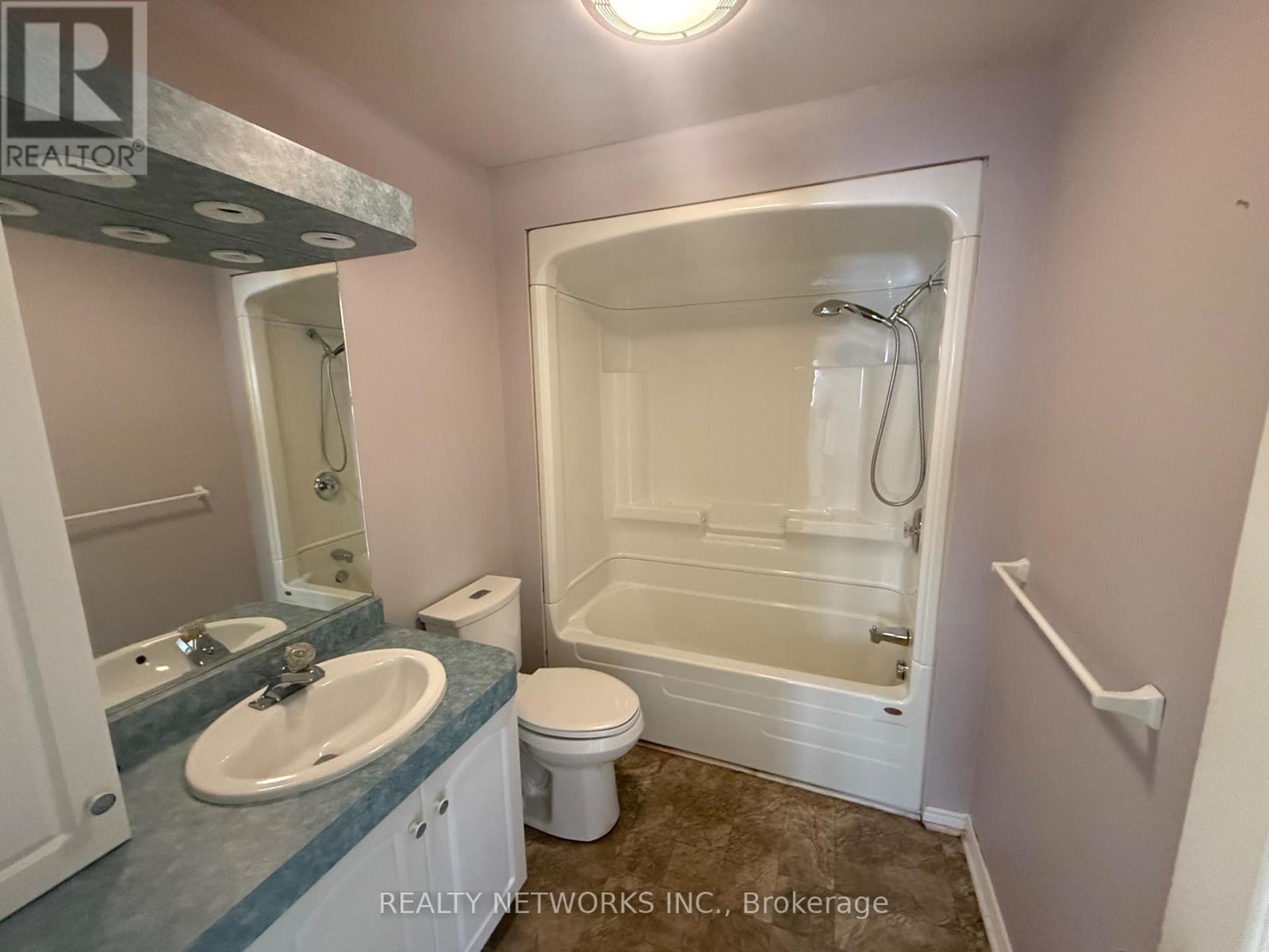 112 DWYER AVENUE - 10