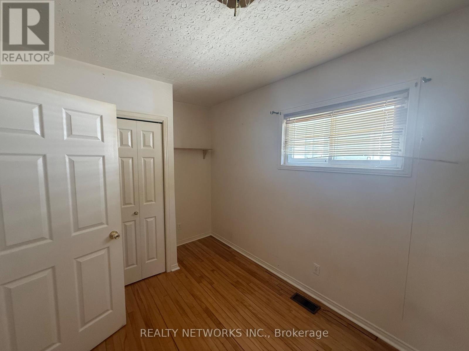112 DWYER AVENUE - 6