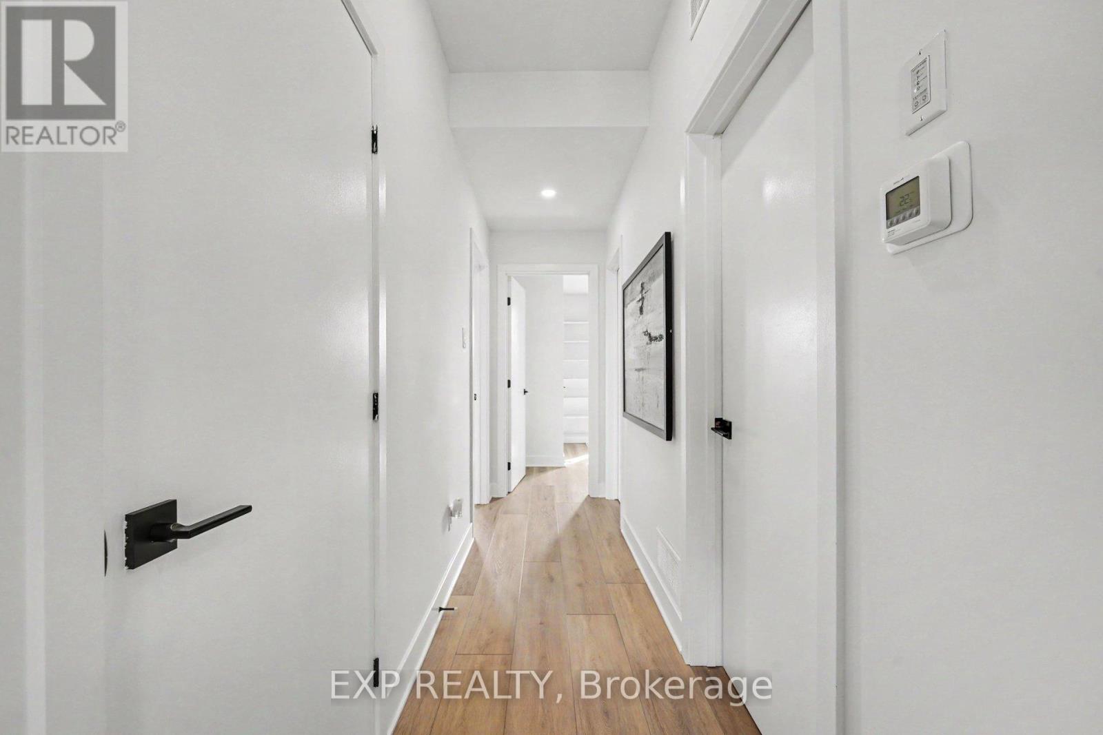 #M 4793 BANK STREET - 7