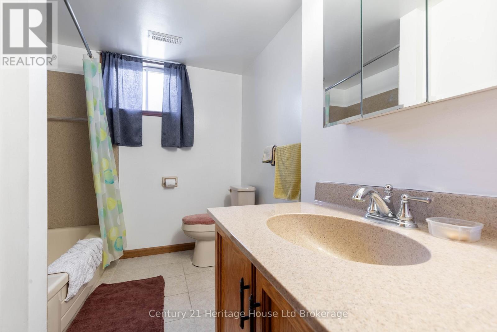 12 SPARTAN DRIVE - Image 23