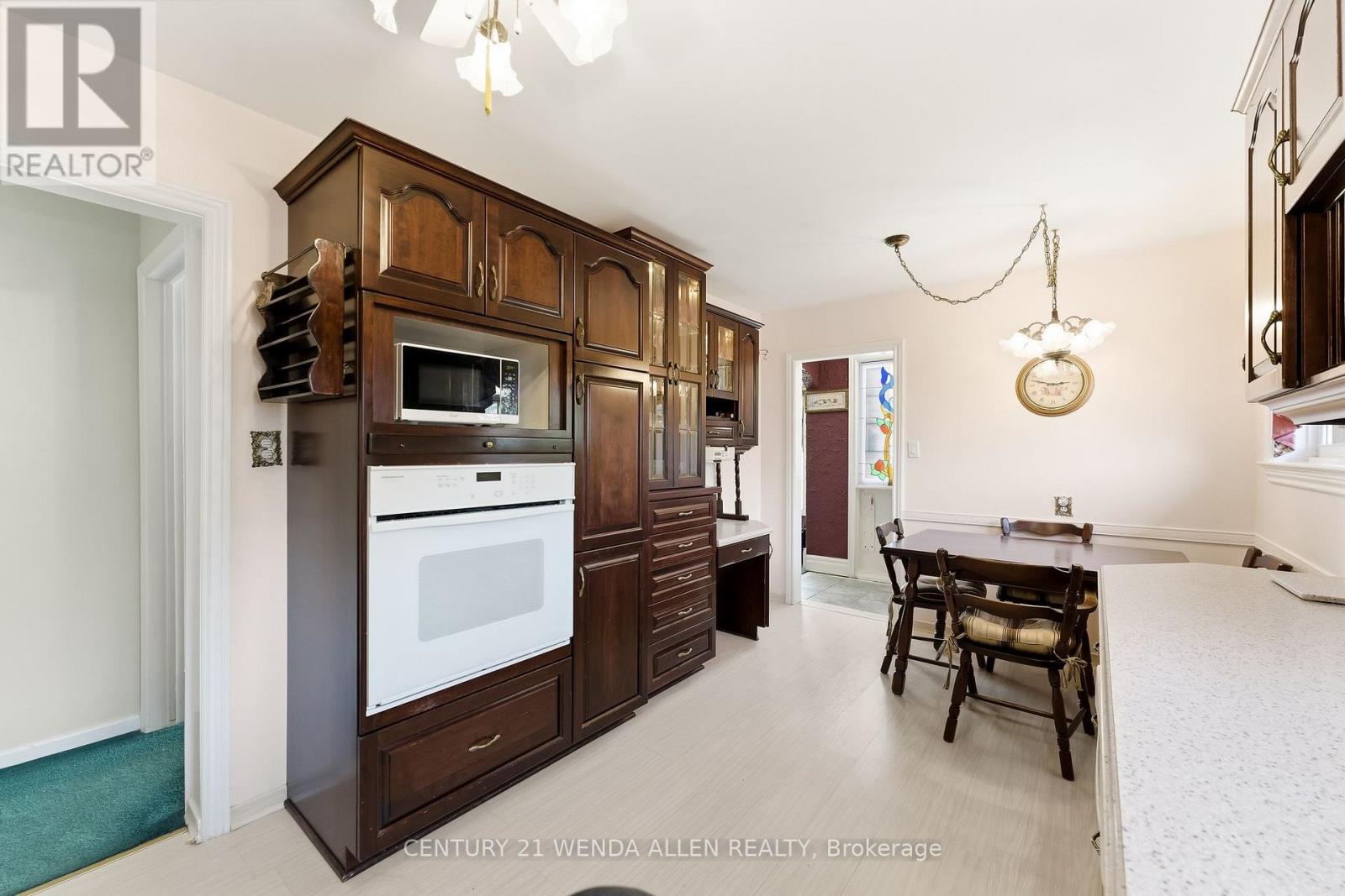 903 GRENOBLE BOULEVARD - 6