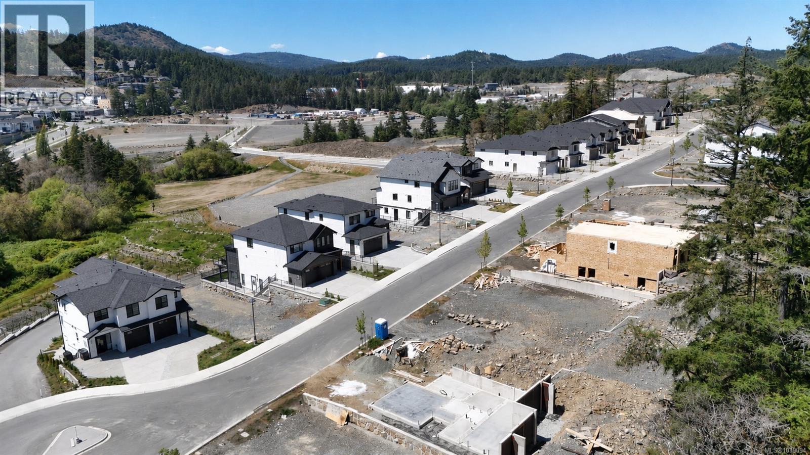 653 Madrona Ridge - 3