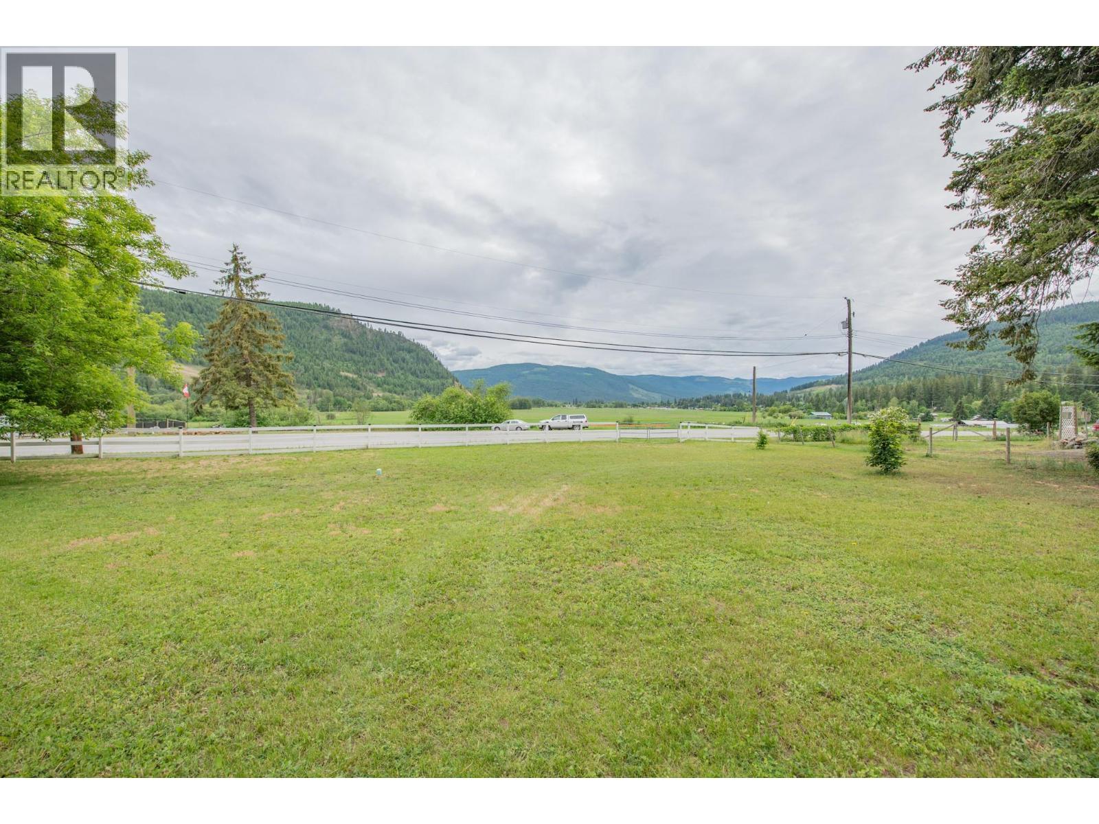 272 Lumby Mabel Lake Road - 60