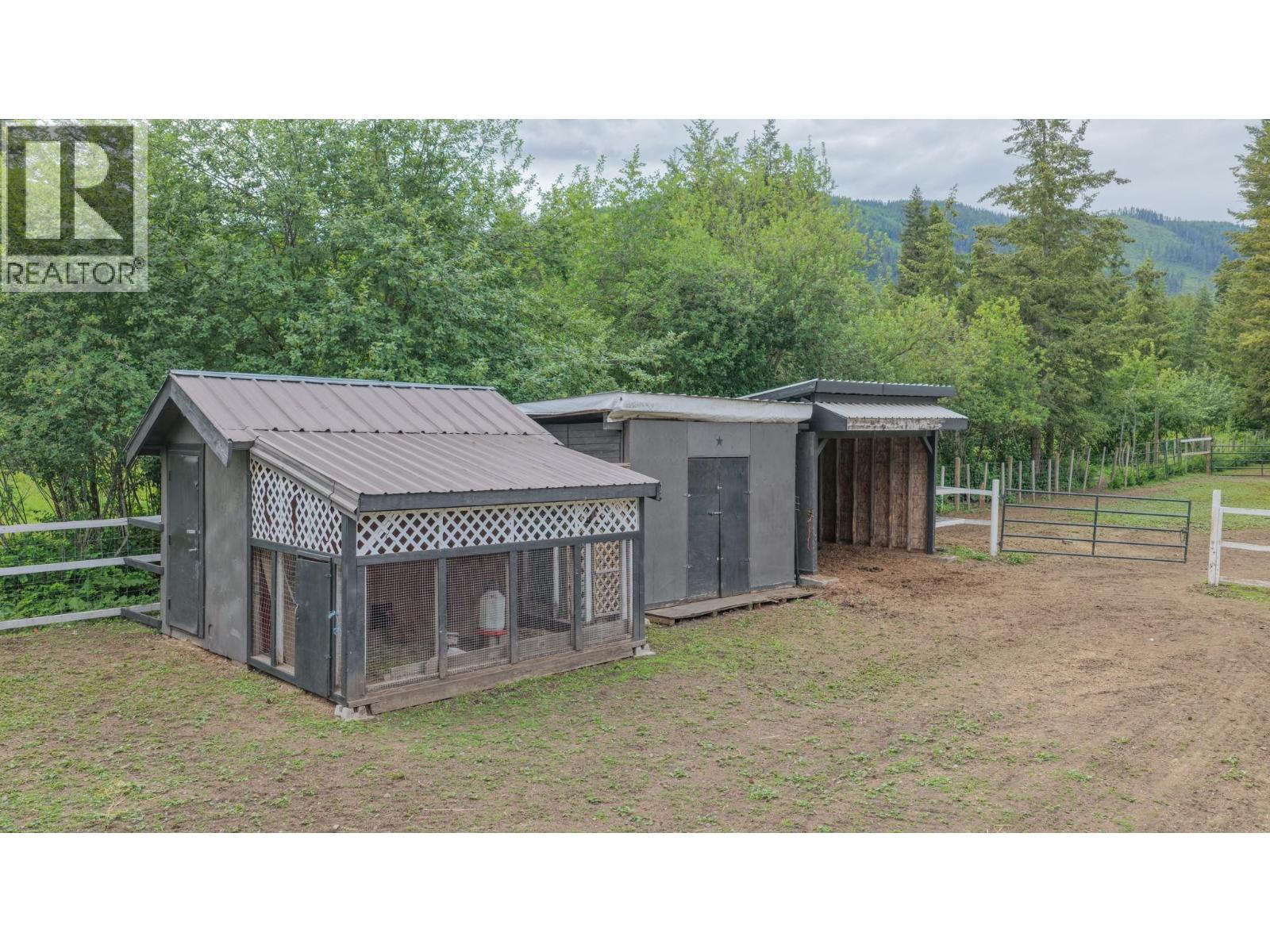 272 Lumby Mabel Lake Road - 7