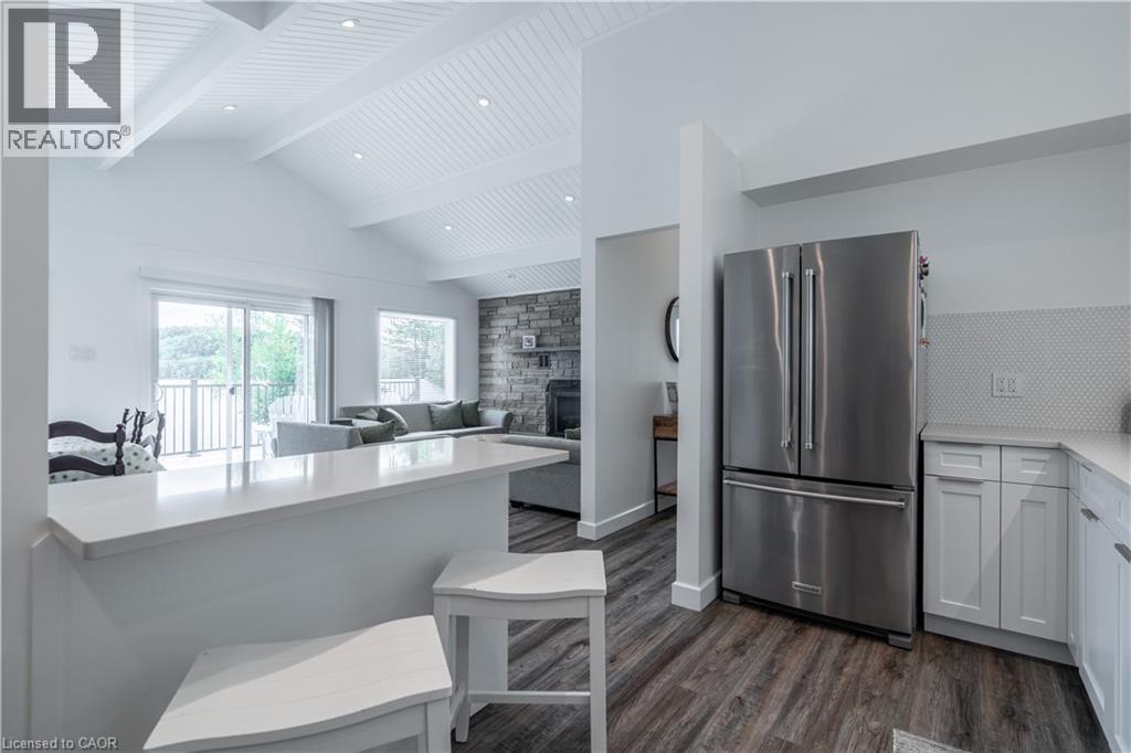 1056 INAWENDAWIN Road - 12