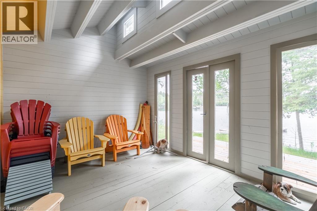 1056 INAWENDAWIN Road - 39