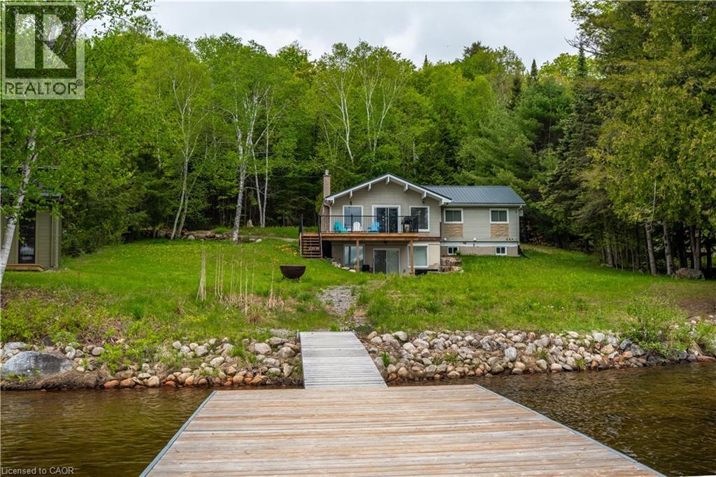 1056 INAWENDAWIN Road - 40