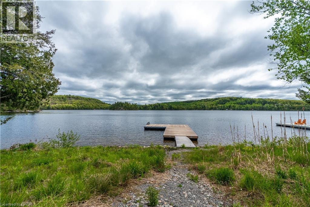 1056 INAWENDAWIN Road - 45