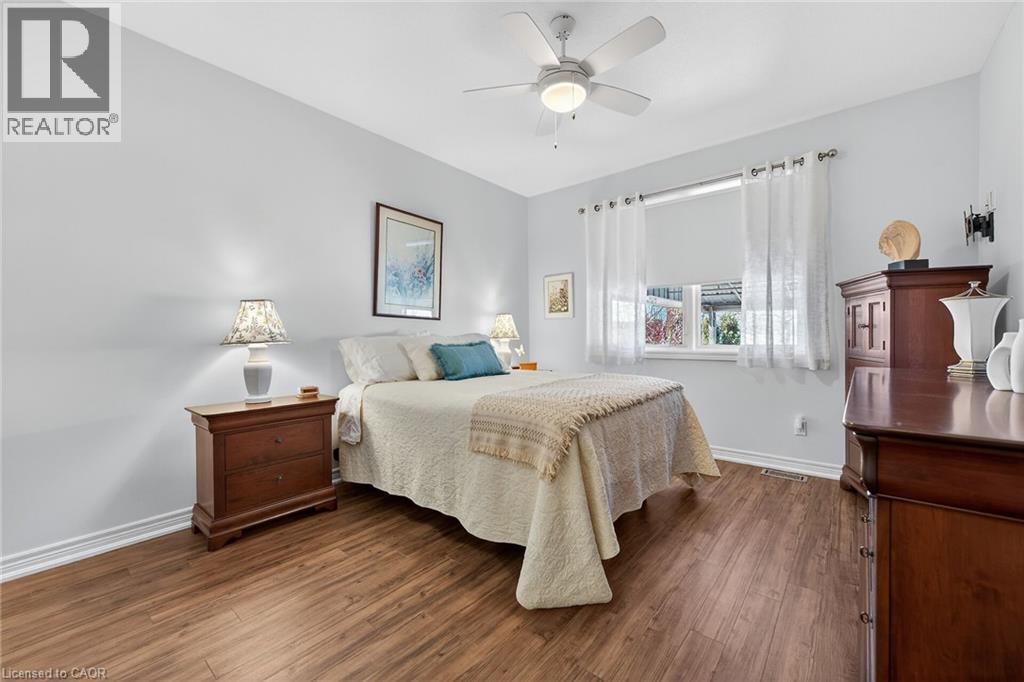 #16 37 BROOKSIDE Terrace - 20