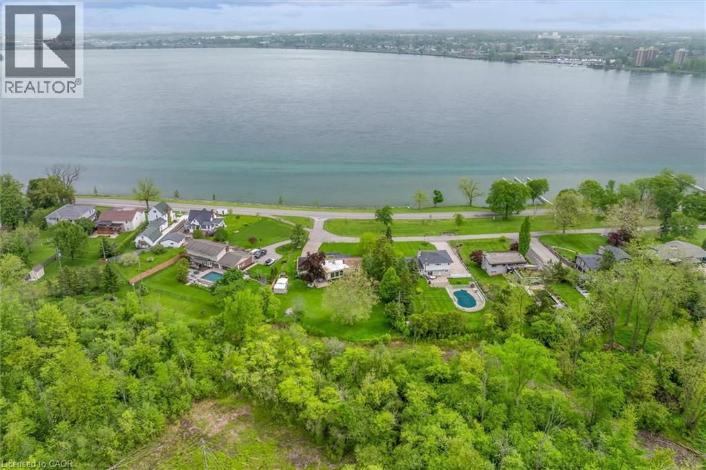 899 NIAGARA Parkway - 26