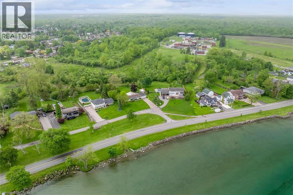 899 NIAGARA Parkway - 34