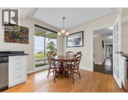 Dinette - 899 Niagara Parkway, Fort Erie, ON L2A5M4 Photo 9