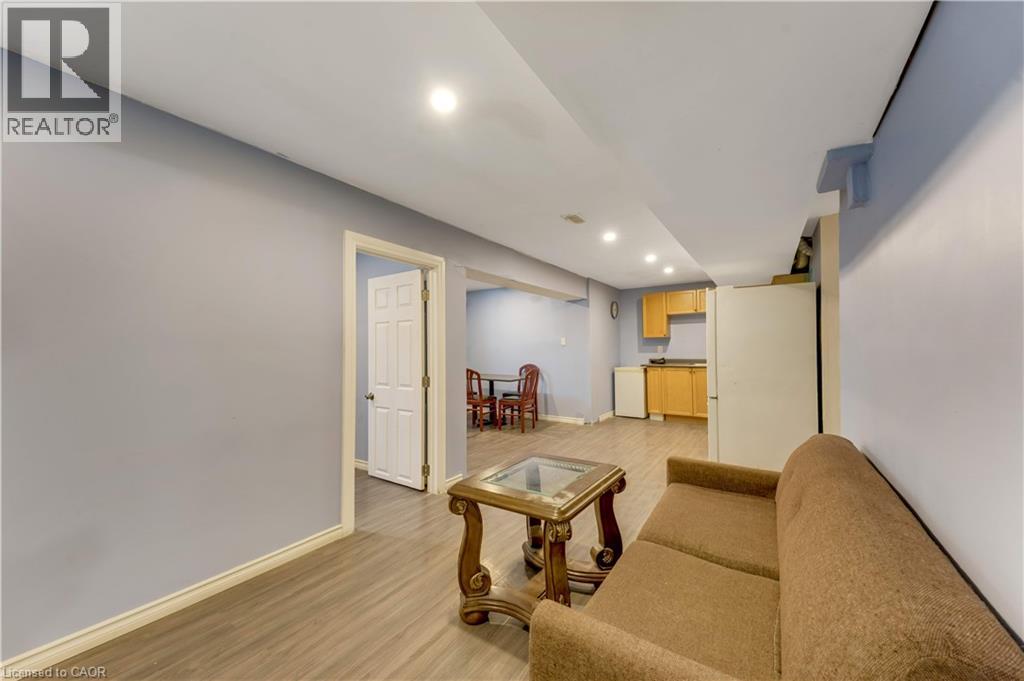 15 COPPER LEAF Street - 35