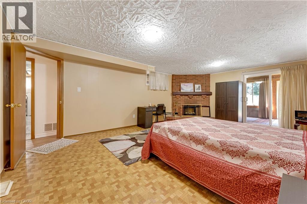 402 LAKEVIEW Drive - 29