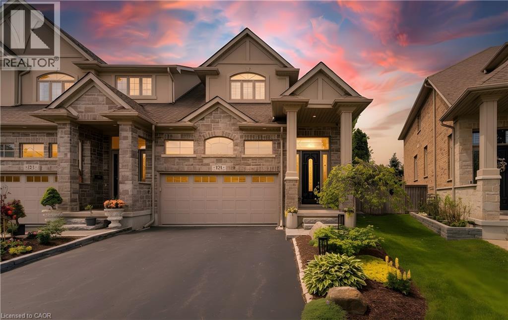 121 OAK PARK Drive