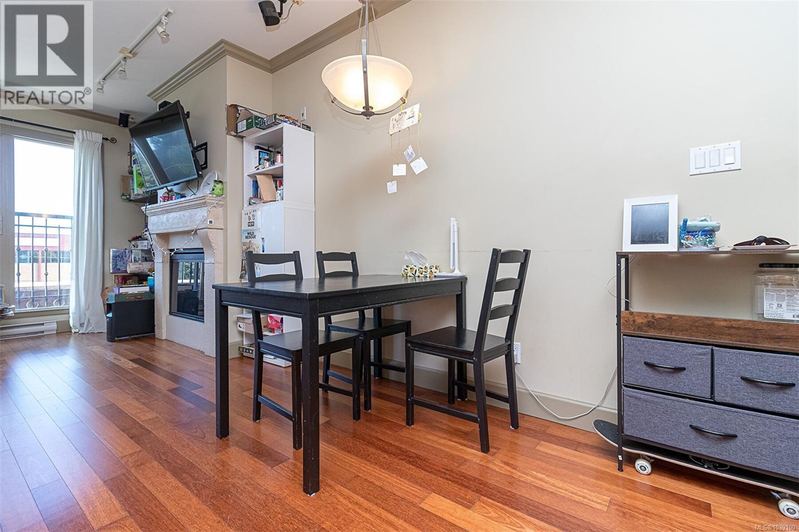 #202 1620 McKenzie Ave - 13