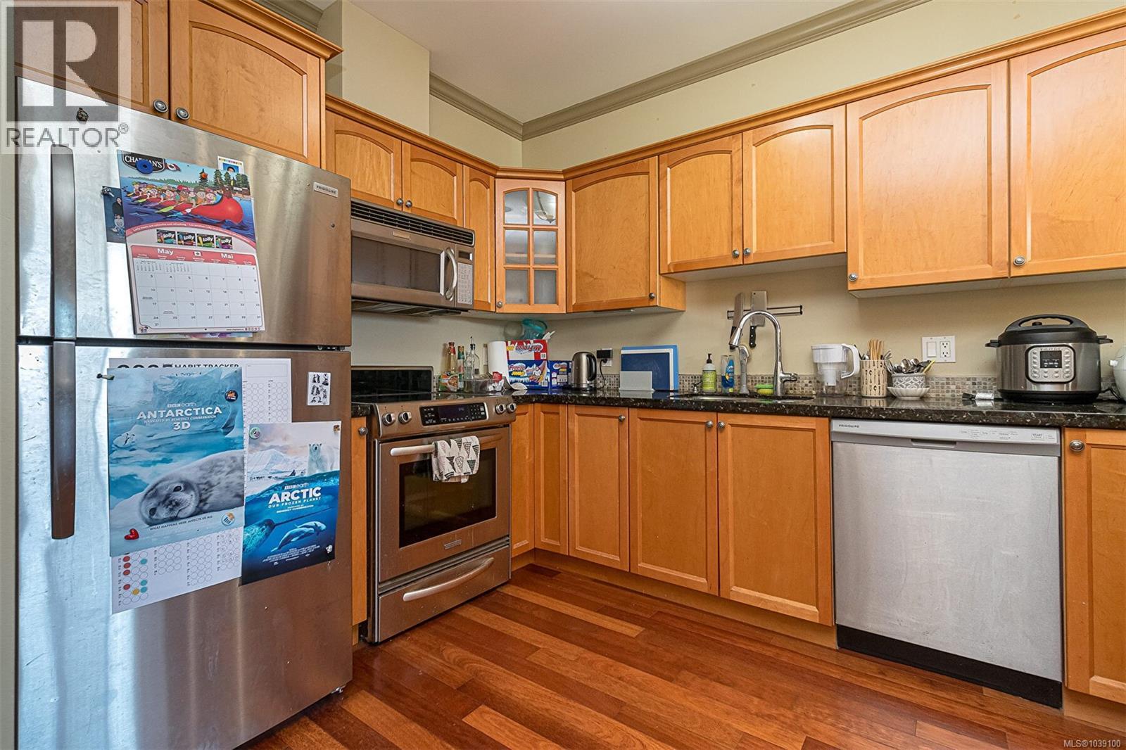 #202 1620 McKenzie Ave - 15