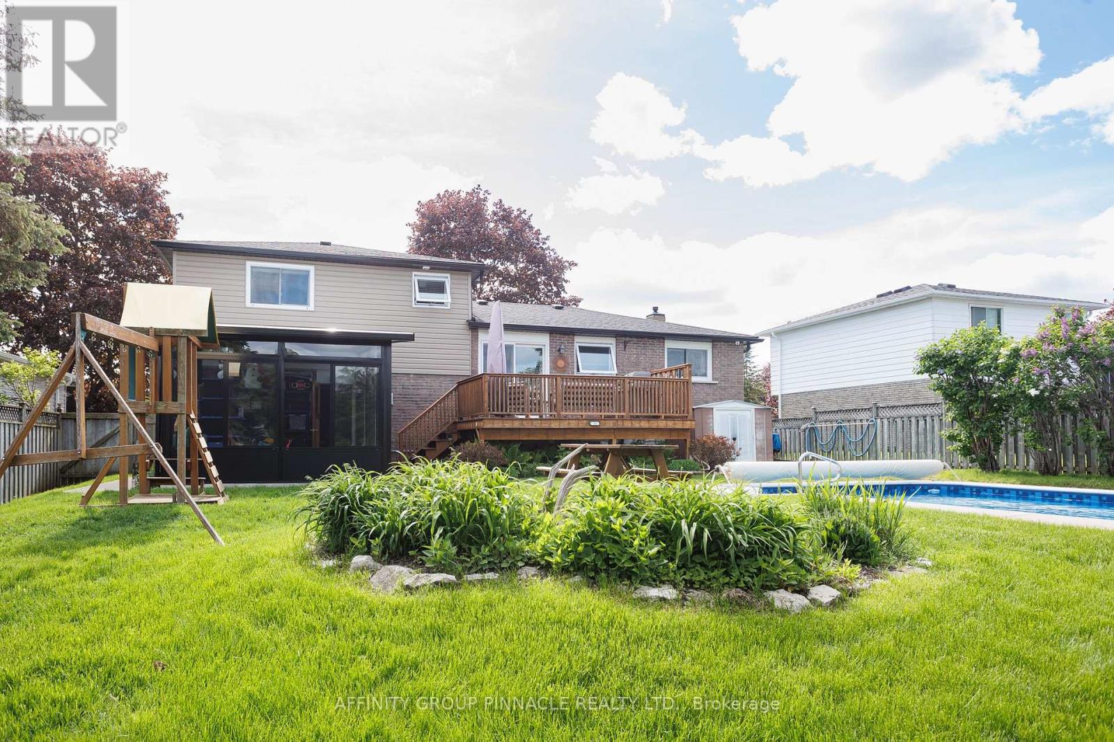 17 EDGEWOOD DRIVE E - 37