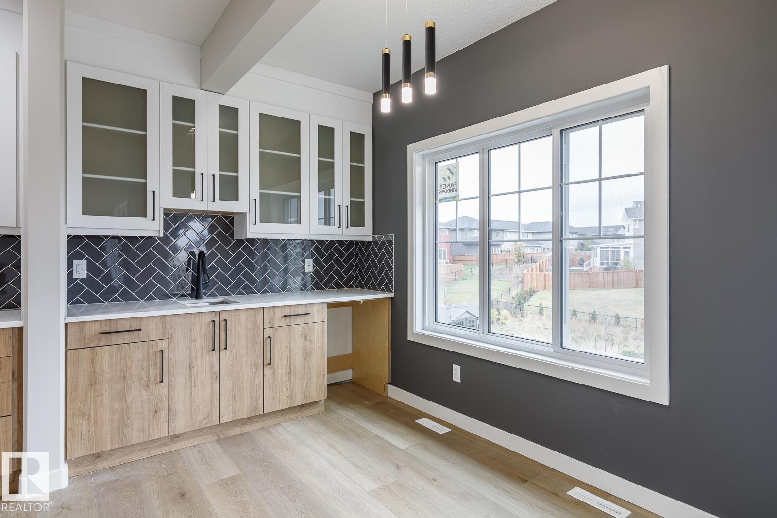 50 Chartres CL — photo 15