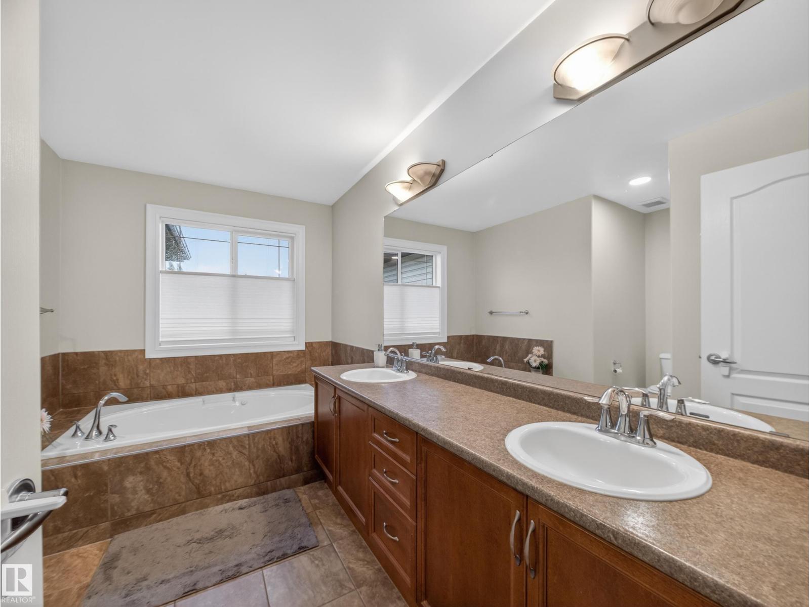 72 FOXBORO RU - 34