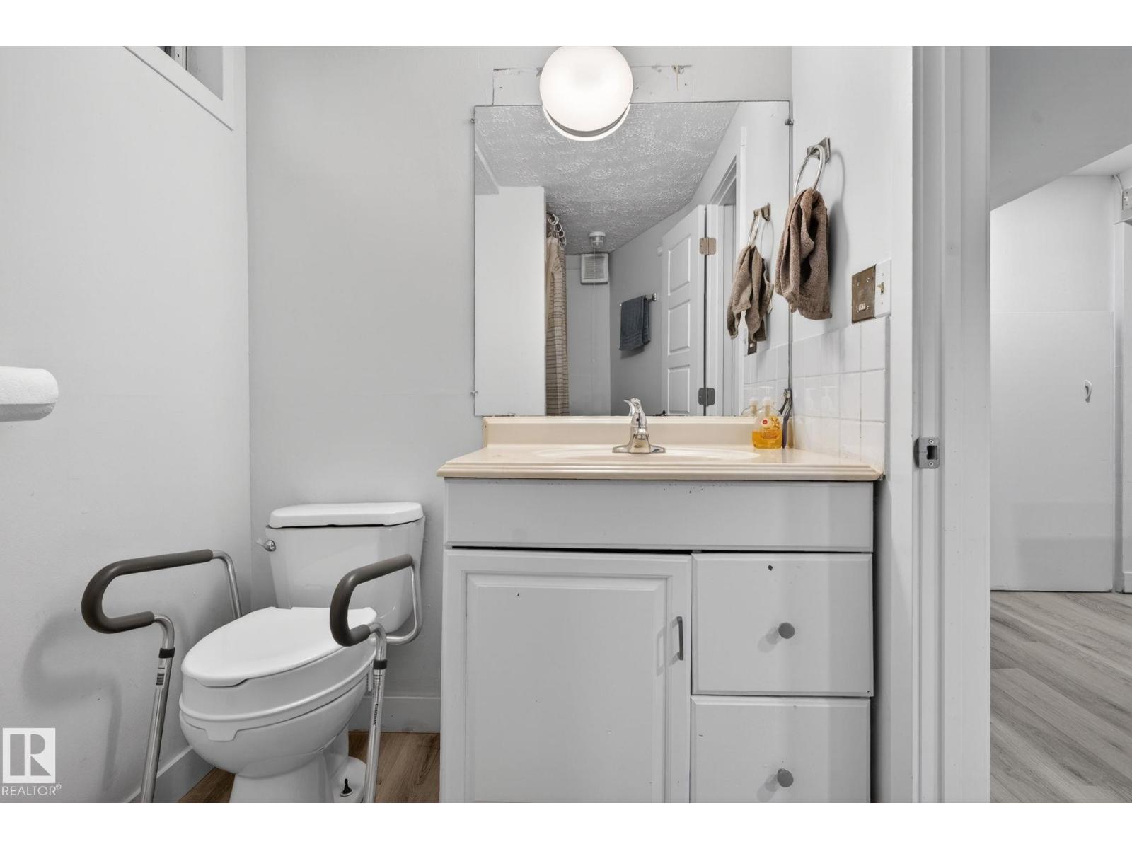 13433 101 ST NW - 31