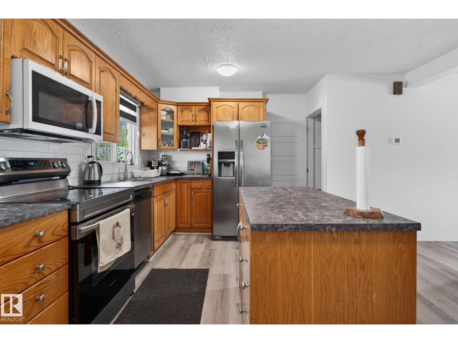 13433 101 ST NW - 7