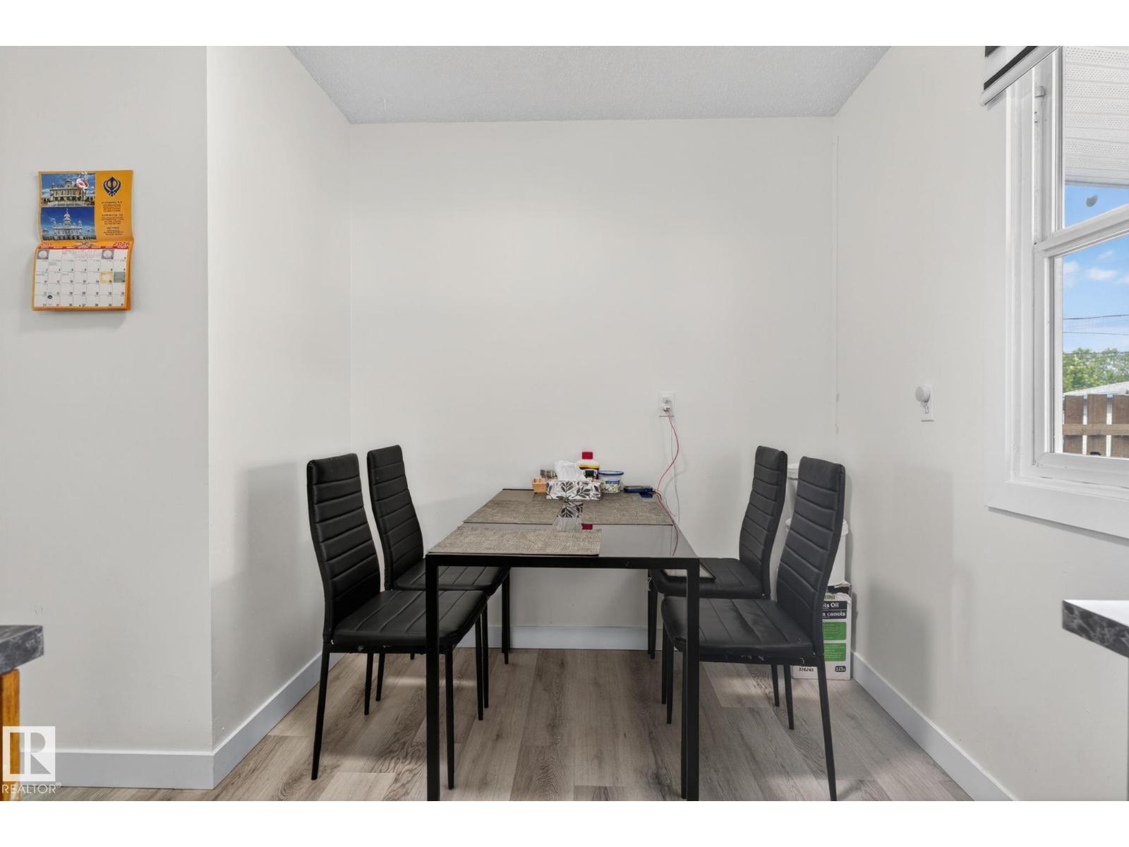 13433 101 ST NW - 9