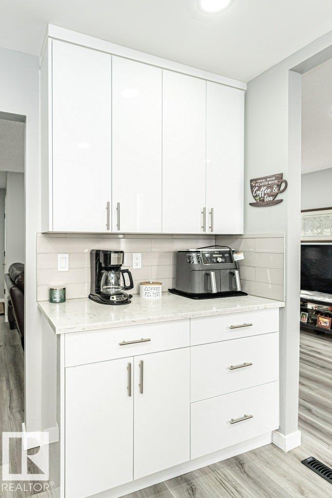 17419 96 ST NW - 19